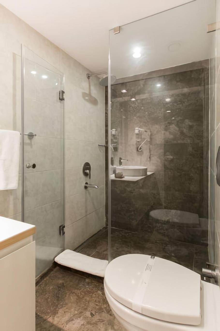 Carina Park Suites Nisantasi Istanboel Buitenkant foto