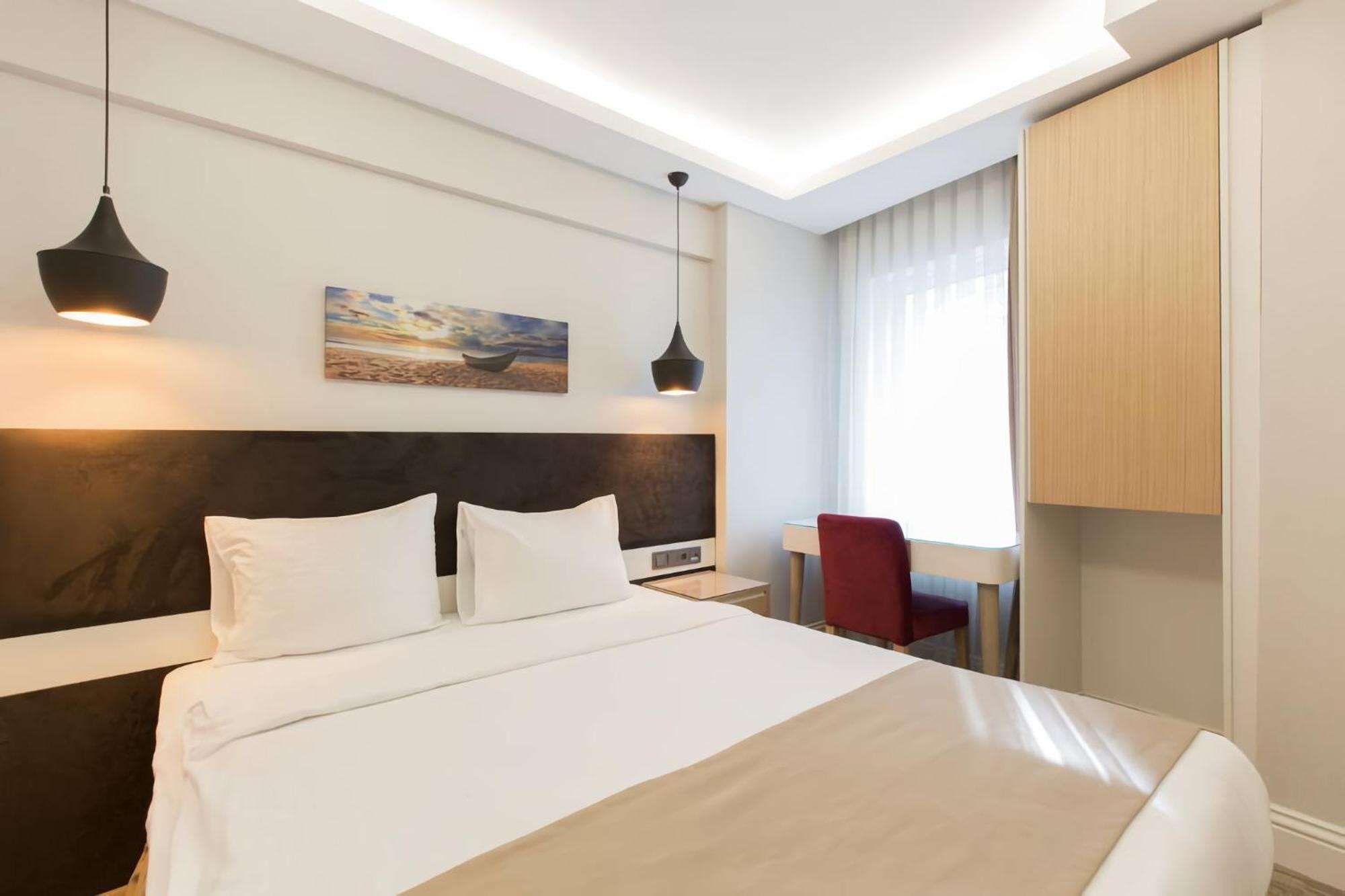Carina Park Suites Nisantasi Istanboel Buitenkant foto